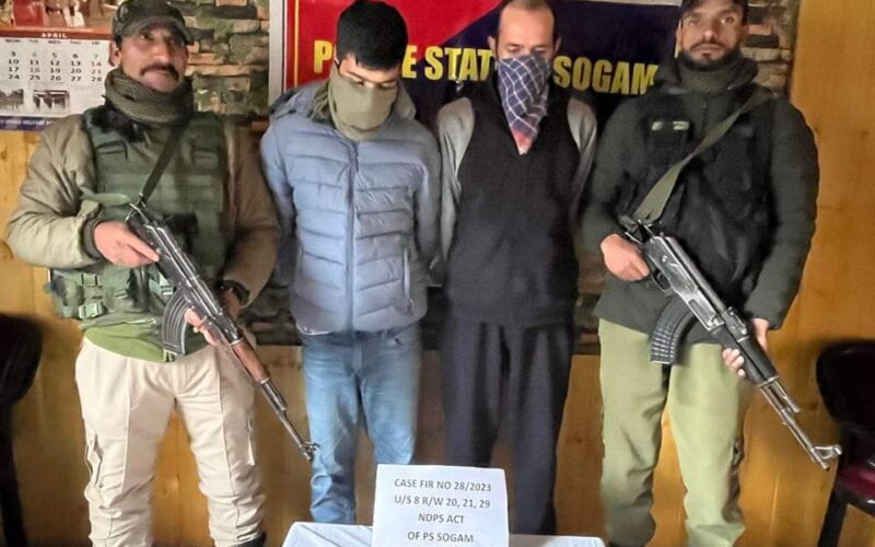 Government employee among 02 notorious drug-peddlers arrested, narcotics recovered in Kupwara