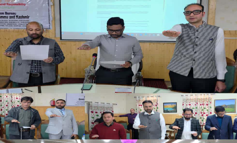 Vigilance Awareness Week-2025District Administration Kupwara, ACB J&K hold workshop at D.C Office Kupwara