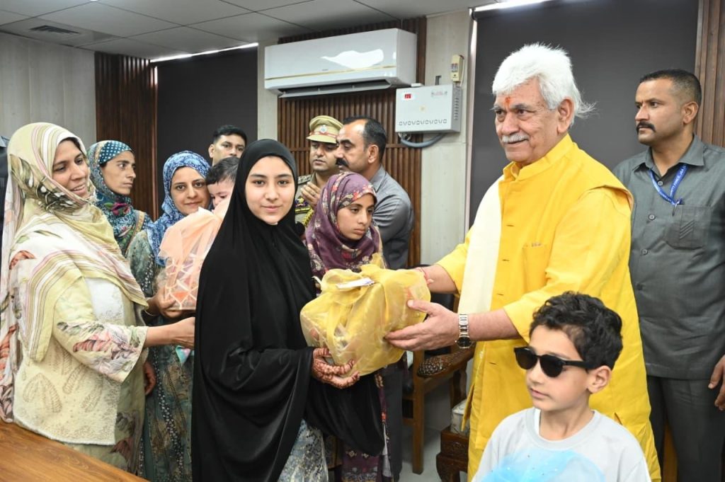 Lieutenant Governor Celebrates Hon’ble PM Shri Narendra Modi’s Birthday with Children at Srinagar’s ‘Palaash’ and ‘Pareesha’ Homes